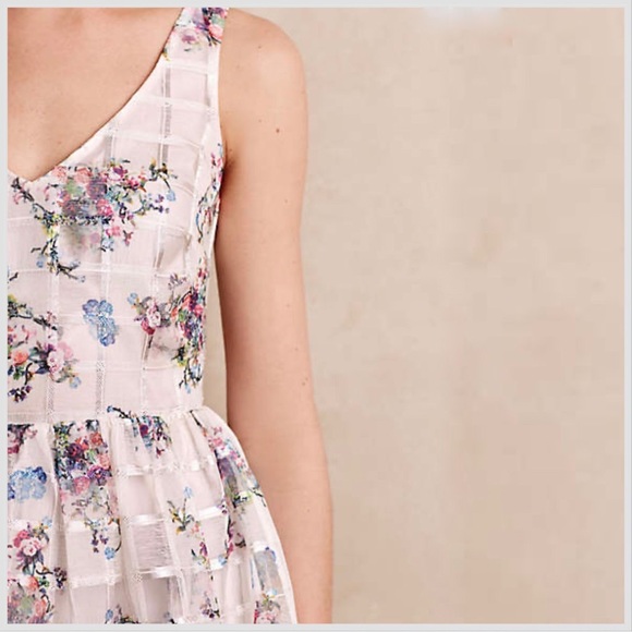 NWT!! Anthropologie MAEVE white Garden Peony fairy cottage core dress, 8. - Picture 3 of 8